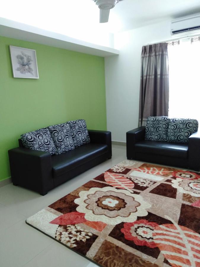 Risqi Apartment 2 Bedroom Wakaf Che Yeh Kota Bharu Zewnętrze zdjęcie