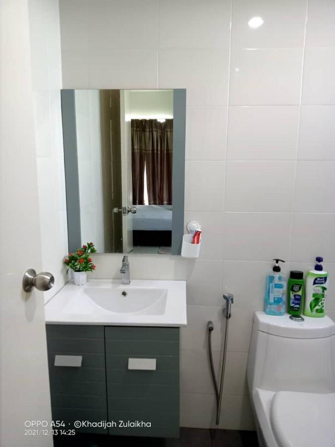 Risqi Apartment 2 Bedroom Wakaf Che Yeh Kota Bharu Zewnętrze zdjęcie